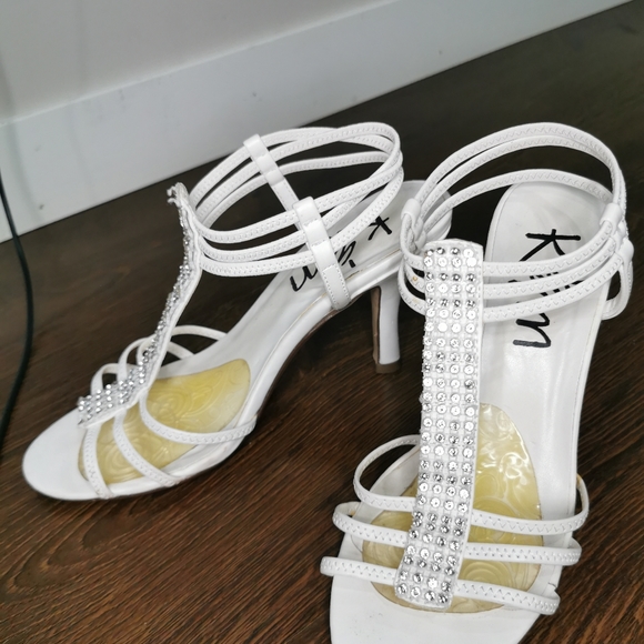 White Elegant Sandal - Picture 3 of 3